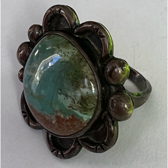 Statement Ring - Picture 5 of 14